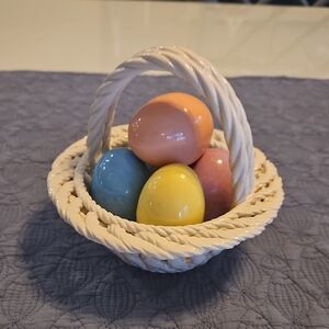 Italian Majolica bright white porcelain weaved Basket of 5 Pastel eggs